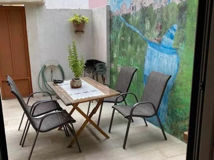 レジデンス Stone House 3 Bedroom 8 Persons