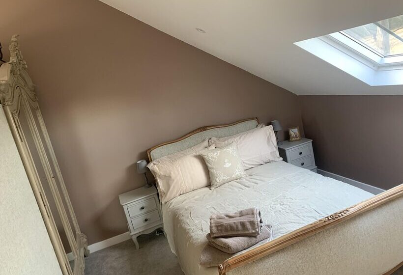 إقامة Stunning Barn Sleeps 10 With Hot Tub Nr Melton