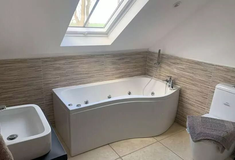 レジデンス Stunning Barn Sleeps 10 With Hot Tub Nr Melton