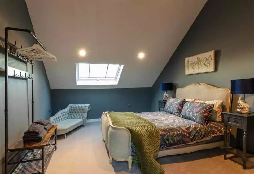レジデンス Stunning Barn Sleeps 10 With Hot Tub Nr Melton