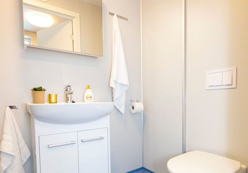 Sjøholt Sommerhotell Bed&breakfast