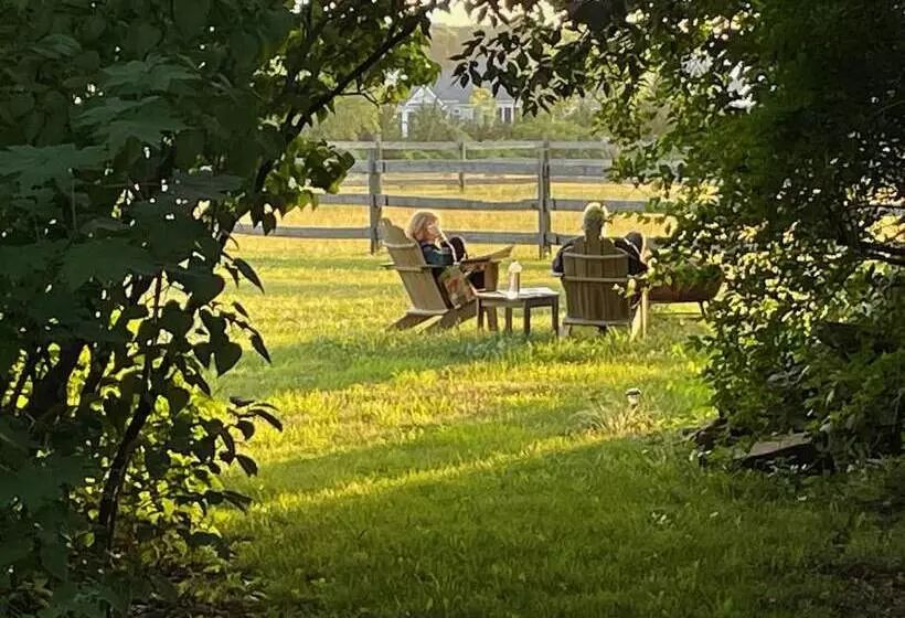 The Farmhouse Bed And Breakfast