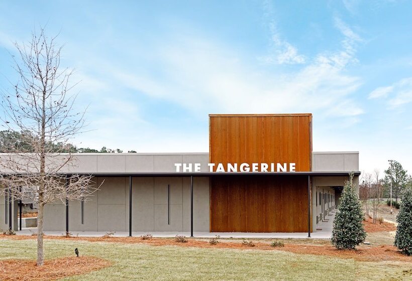 The Tangerine Motel