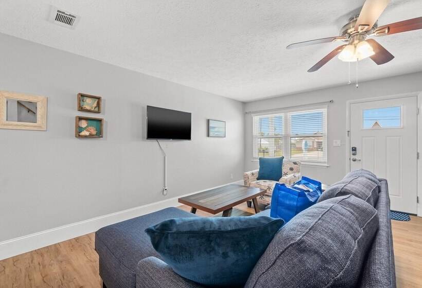 120 Palm Beach Dr A   La Casa Turquesa