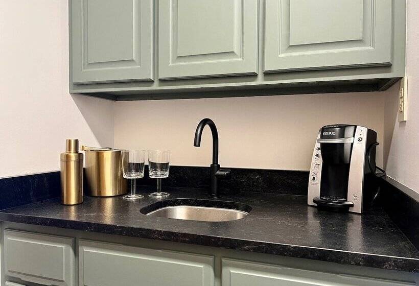 ベッドアンドブレックファースト Outland Chalet & Suites Great Smoky Mountains