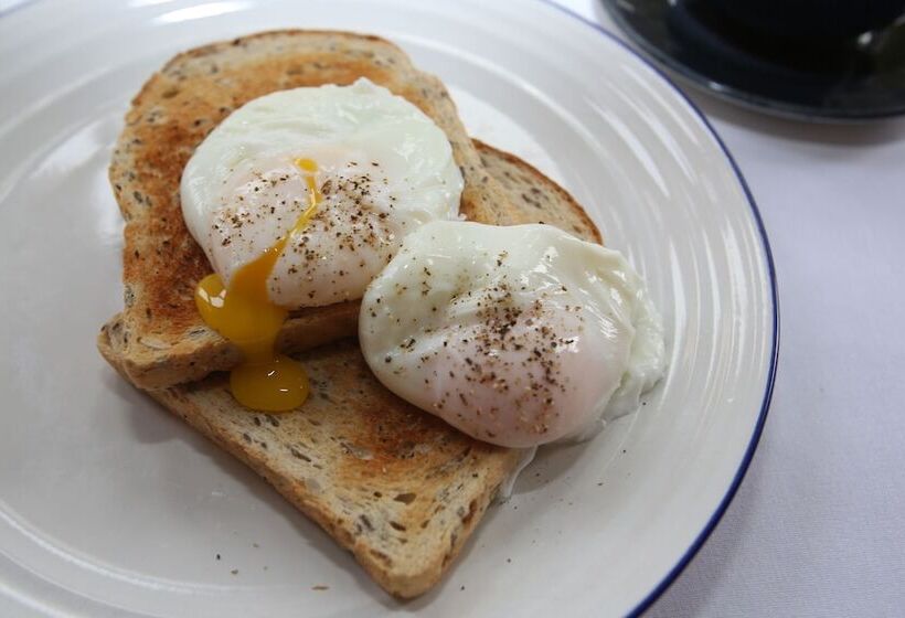 مبيت وإفطار The Waves