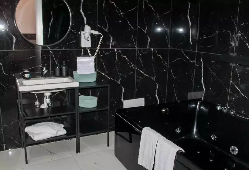 تختخواب و صبحانه Villa Flora
