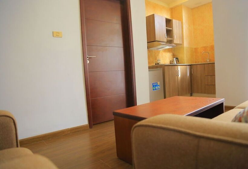 Black Horse Hotel Apartment