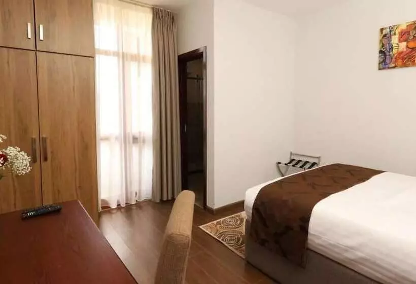 Black Horse Hotel Apartment