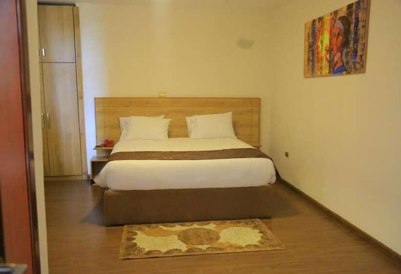 Black Horse Hotel Apartment