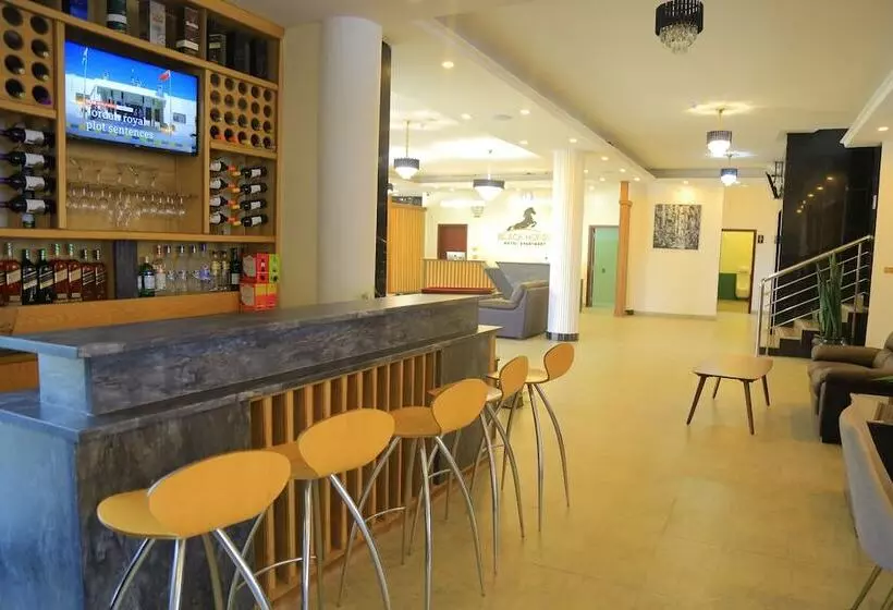 Black Horse Hotel Apartment