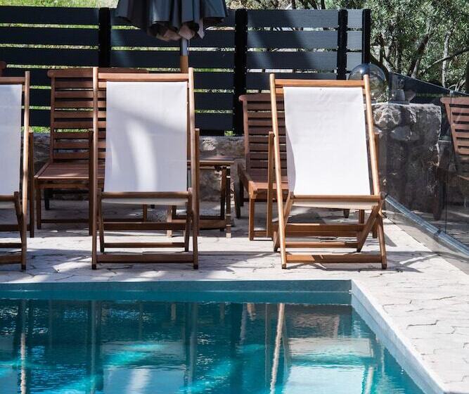 Bluemoments Naum Nikiana