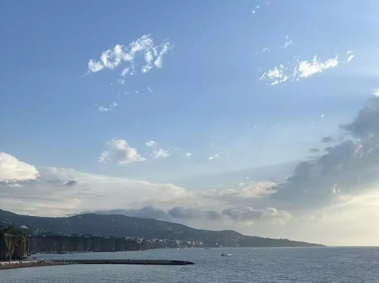 簡易ホテル Residenza Mare Di Sotto Sorrento