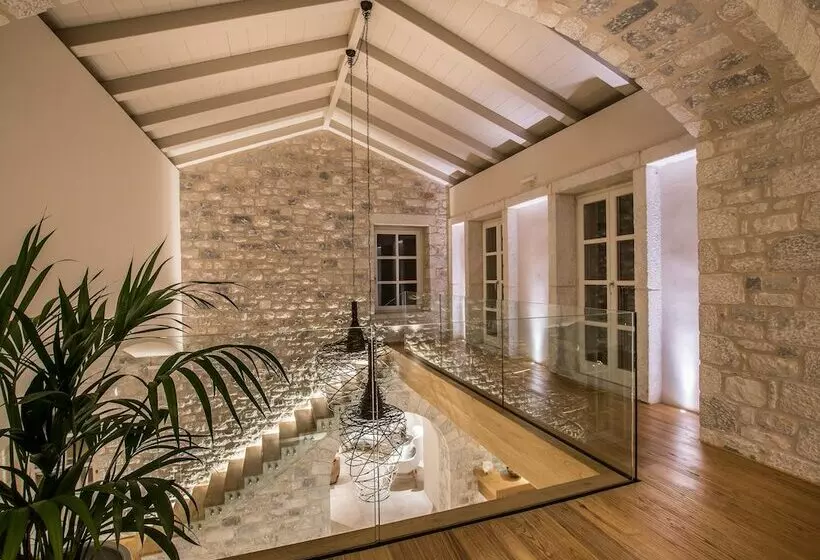 ホテル Bassa Maina Villas & Suites