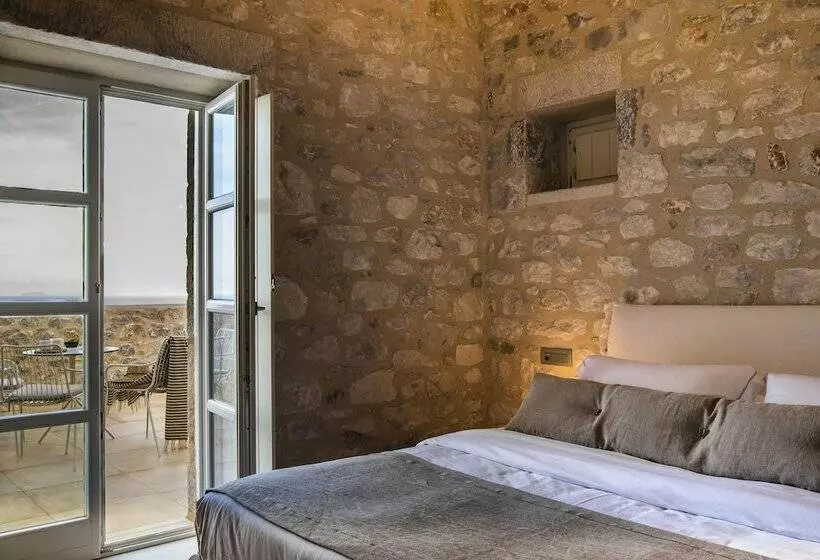 ホテル Bassa Maina Villas & Suites