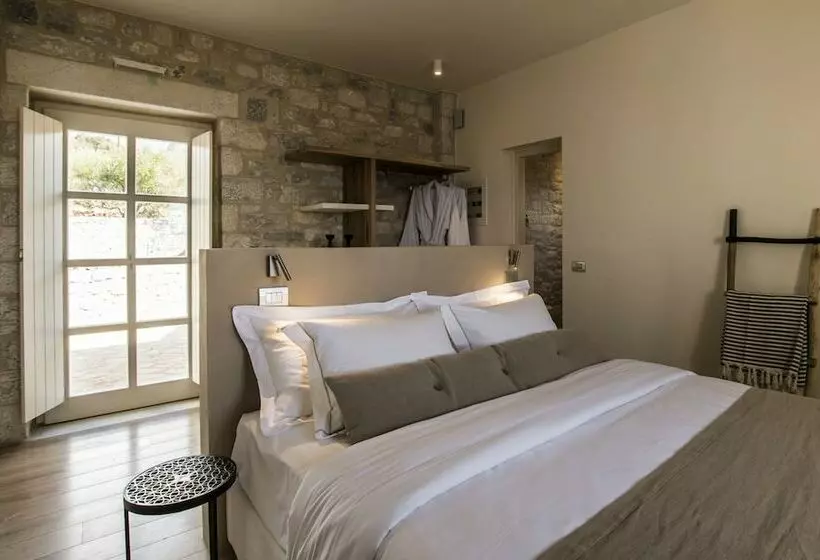 ホテル Bassa Maina Villas & Suites