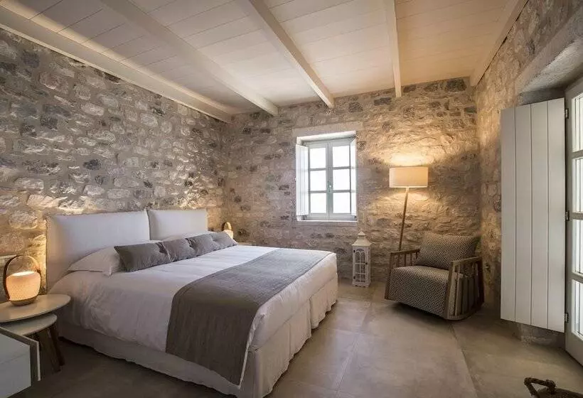 ホテル Bassa Maina Villas & Suites