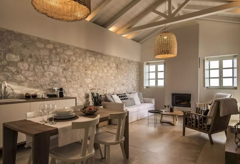 ホテル Bassa Maina Villas & Suites