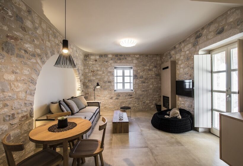 בית מלון כפרי Bassa Maina Villas & Suites