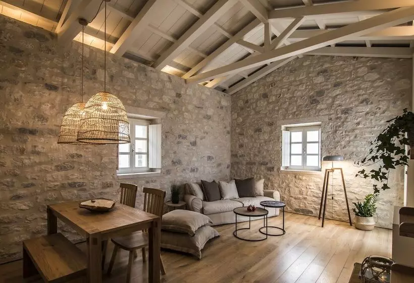 ホテル Bassa Maina Villas & Suites