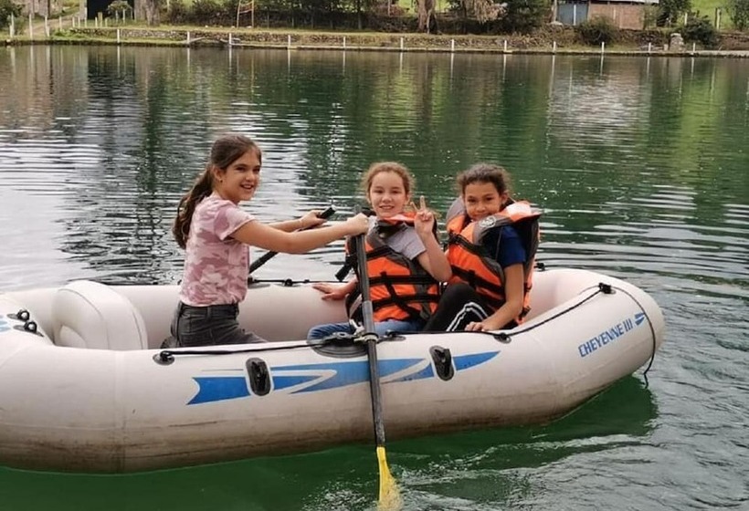 هتل Fundo El Chocho