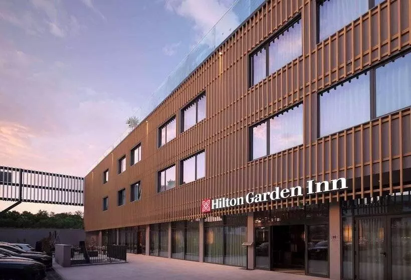 هتل Hilton Garden Inn Evora