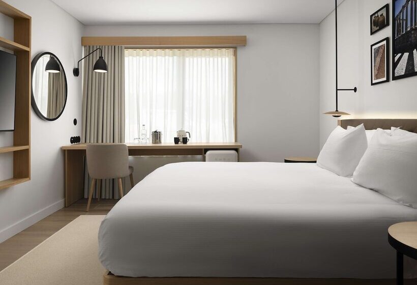 هتل Hilton Garden Inn Evora