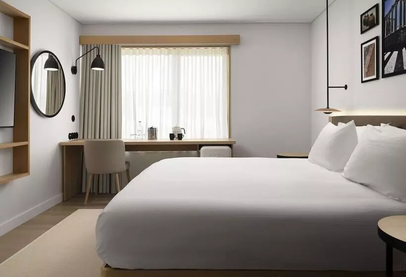 هتل Hilton Garden Inn Evora