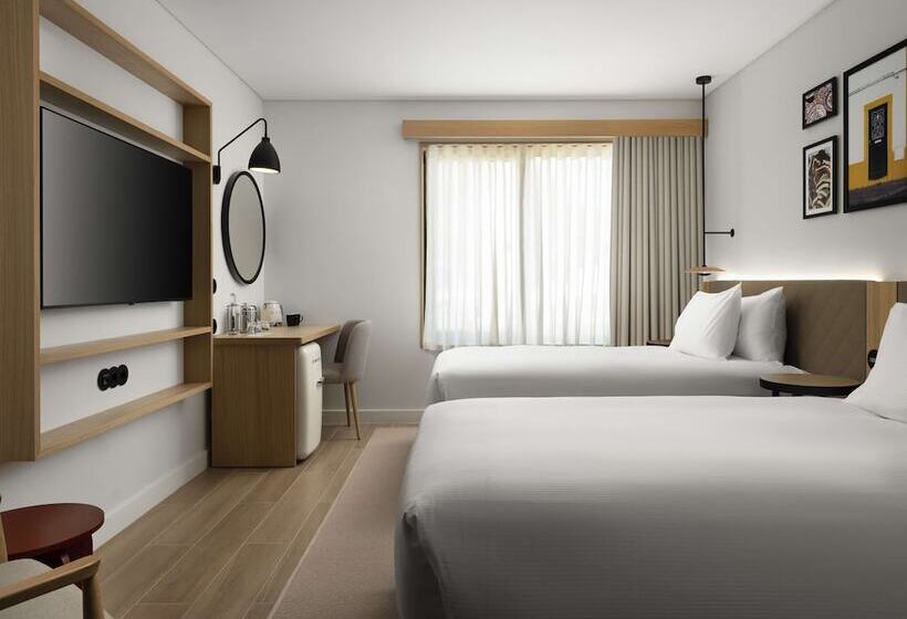 هتل Hilton Garden Inn Evora