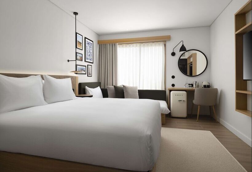 هتل Hilton Garden Inn Evora