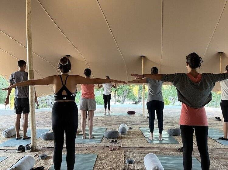 هتل Solar Alvura Health