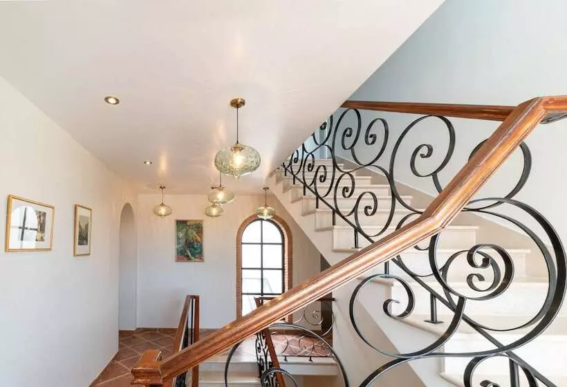 ホテル Solar Alvura Health