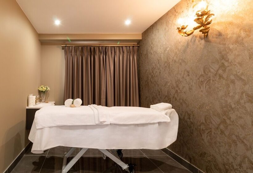 هتل Solar Alvura Health