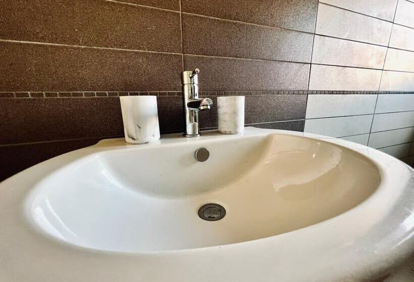 Modern Renovated Apartment In Olbia With