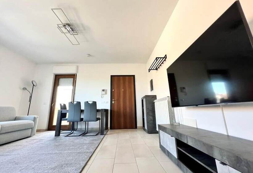 Modern Renovated Apartment In Olbia With