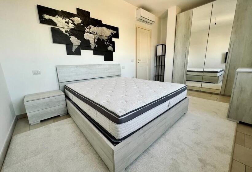 Modern Renovated Apartment In Olbia With