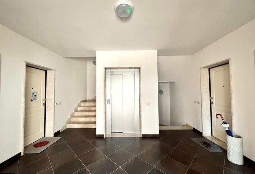 Modern Renovated Apartment In Olbia With