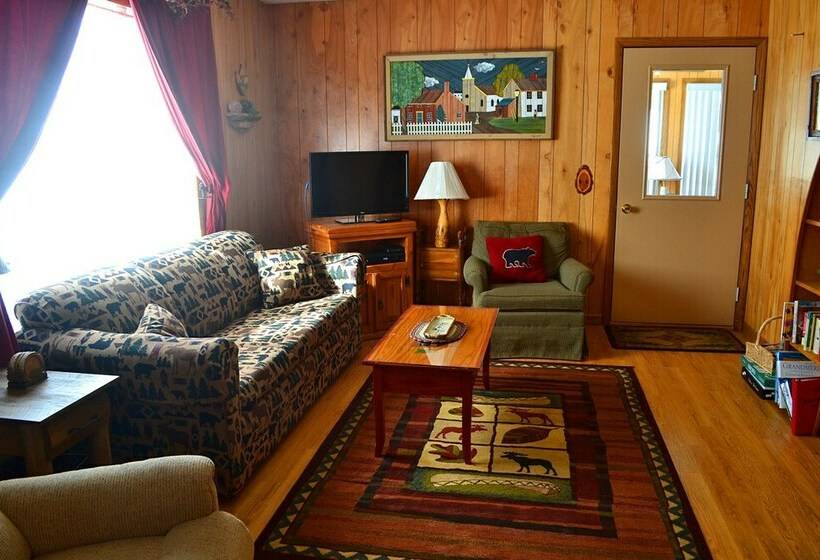 Nitschke S Northern Resort   Cabin #7