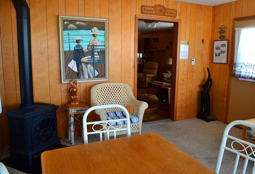 Nitschke S Northern Resort   Cabin #7