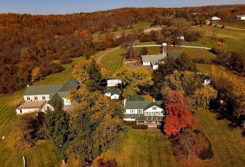 Majatalo Briar Patch Bed & Breakfast Inn