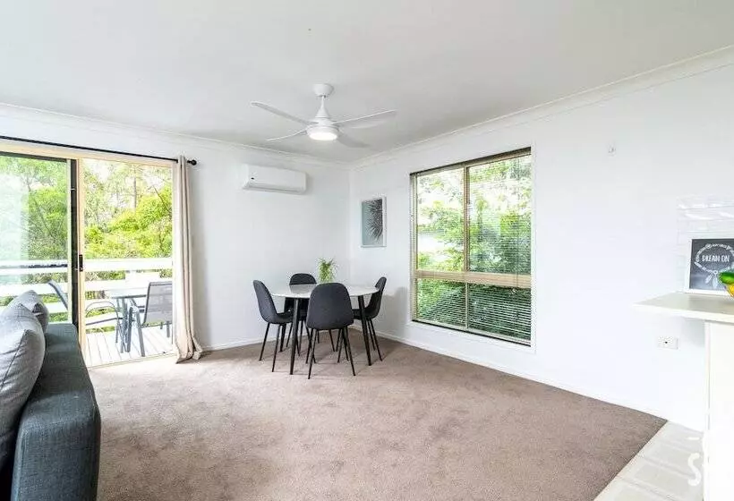 Majatalo Parkwood Cottage   Q Stay