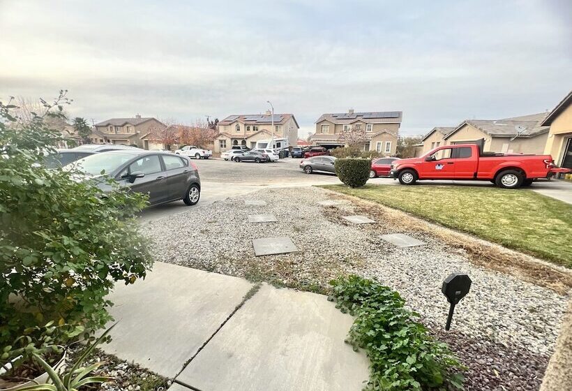 بنسيون Mirage Residential Rental