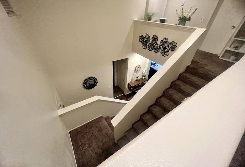 بنسيون Mirage Residential Rental