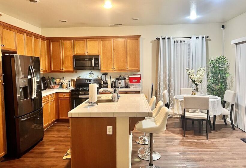 بنسيون Mirage Residential Rental