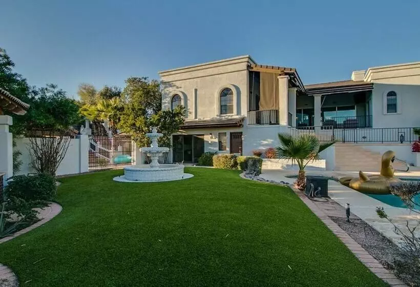 Spectacular Fountain Hills 5 Bdrm W/pool And Views