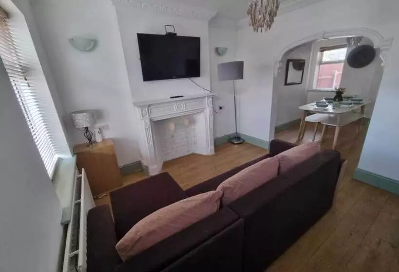 Stylishly Designed House Dartford