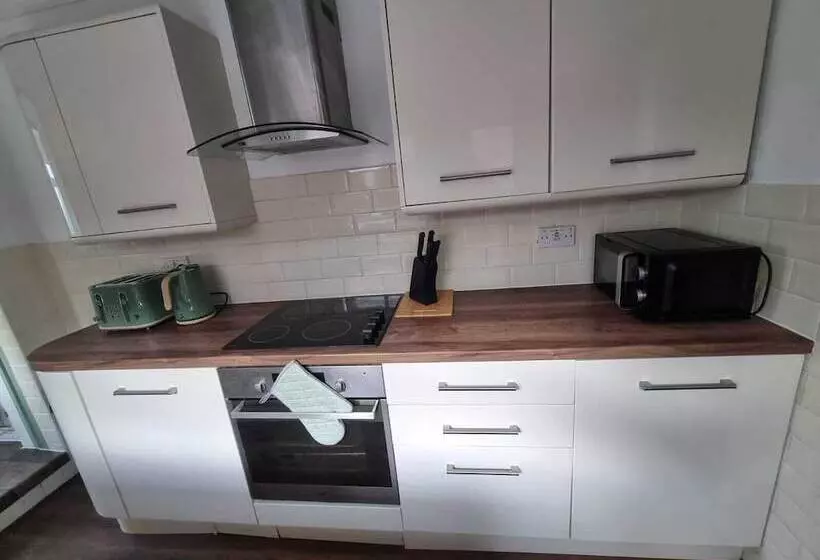 Stylishly Designed House Dartford