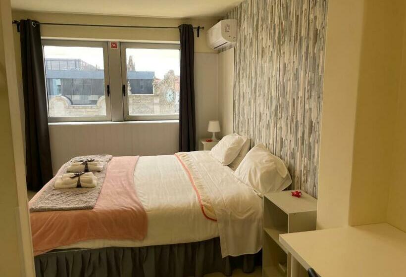 هاستل Liber Guest House