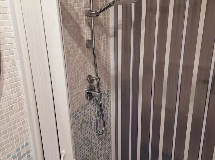 ベッドアンドブレックファースト Althea Etna Garden