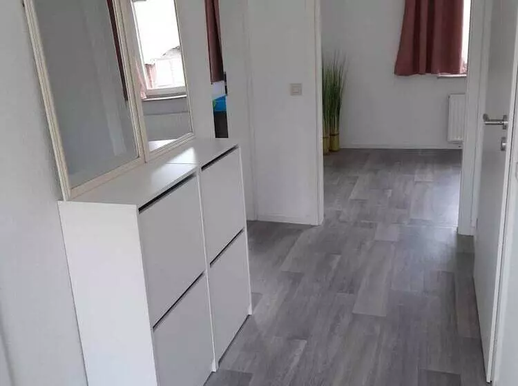 Aamiaismajoitus (B&B) D&b Staycation Resort